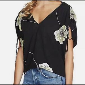 1. STATE | floral top v-neck top